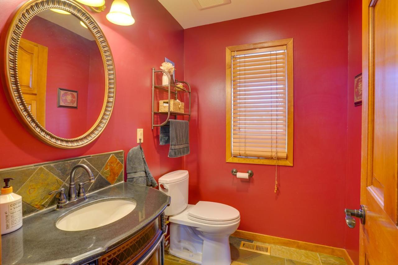 Expansive Shakopee Vacation Rental On 5 Acres! エクステリア 写真